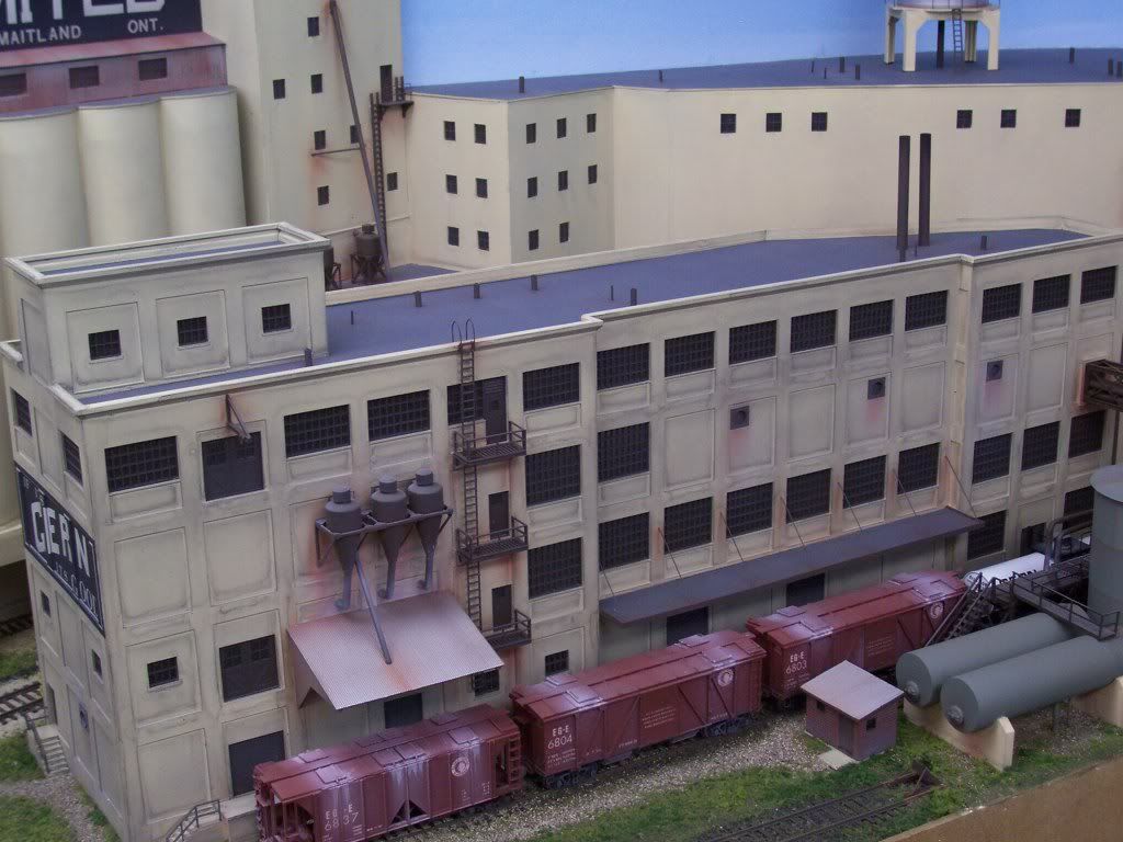 HO Walthers ADM Grain Elevator Model Railroader Magazine Model